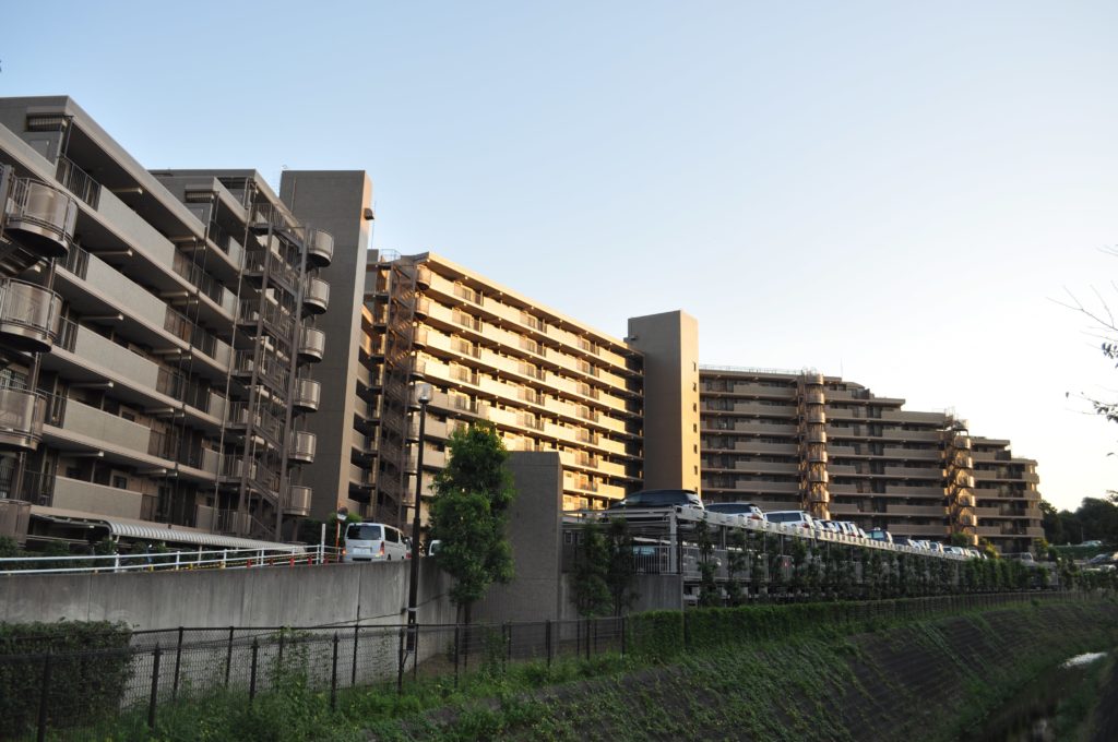 マンションの機械式駐車場