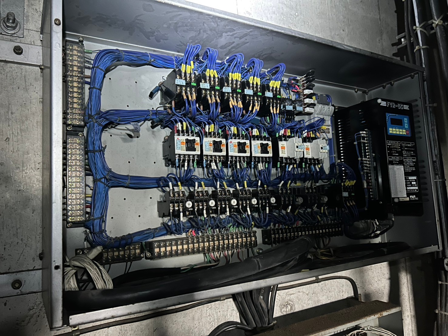 副制御盤 交換前